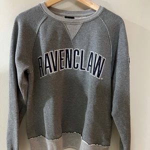 Universal Studios, the Wizarding world of Harry Potter Ravenclaw sweatshirt